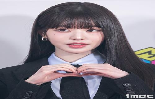 从此明轩和星儿过上了幸福的生活他们一起分享快乐一起面对困难成为了一对恩爱的夫妻这颗星球上生活着一位名
